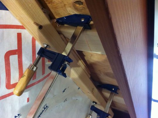clamping eave nailer